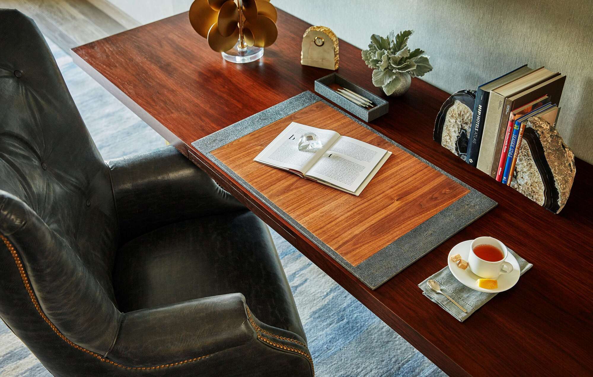 ホテル ヴァイスロイ レルミタージュ ビバリー ヒルズ ロサンゼルス 部屋 写真